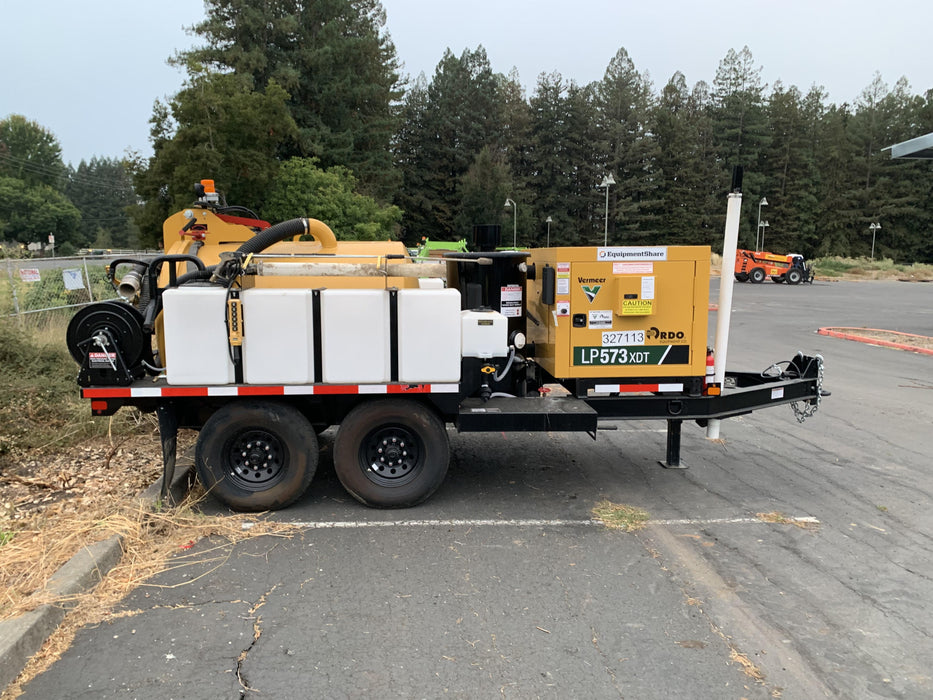 2023 Vac-Tron LP573XDT T4 Koehler Diesel Engine, 500 Gallon Debris Tank, x2 100 Gallon Water Tanks