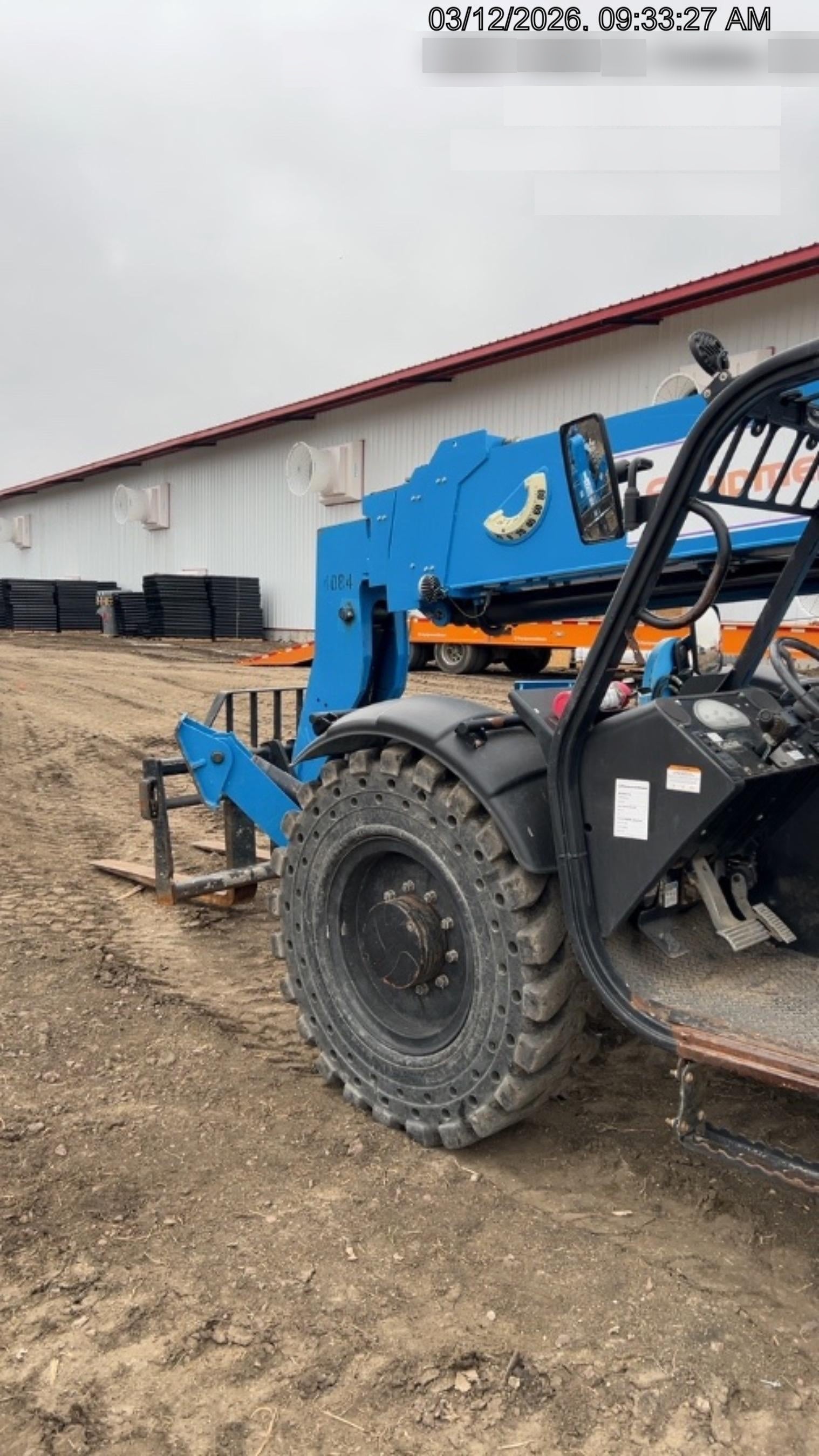 2017 GENIE GTH-1056