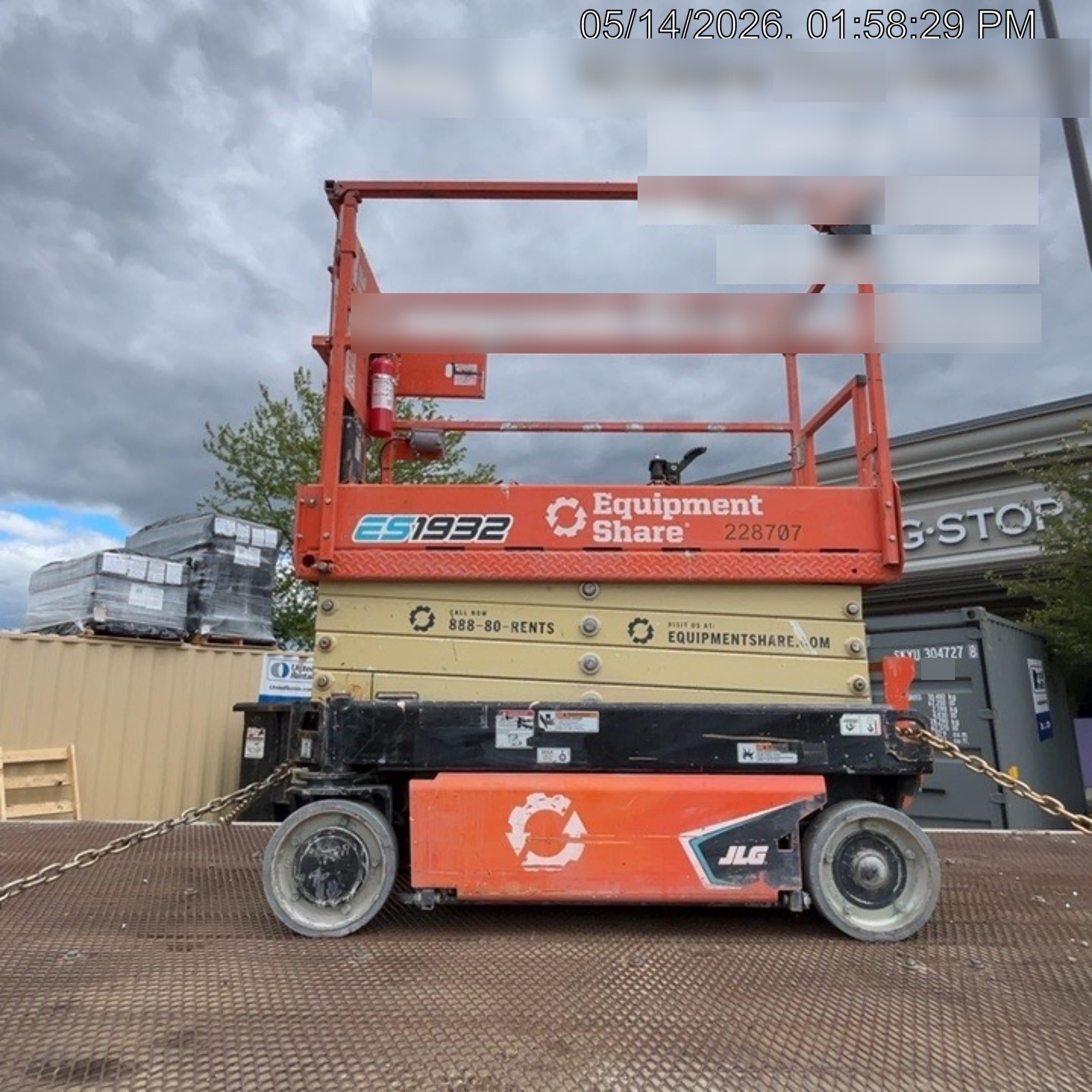 2022 JLG ES1932