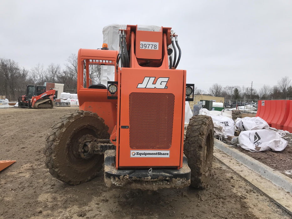 2019 Skytrak 6036 Canopy, Solid Tires, LED Work Lights, Beacon w/50" Carriage, 48" Pallet Forks