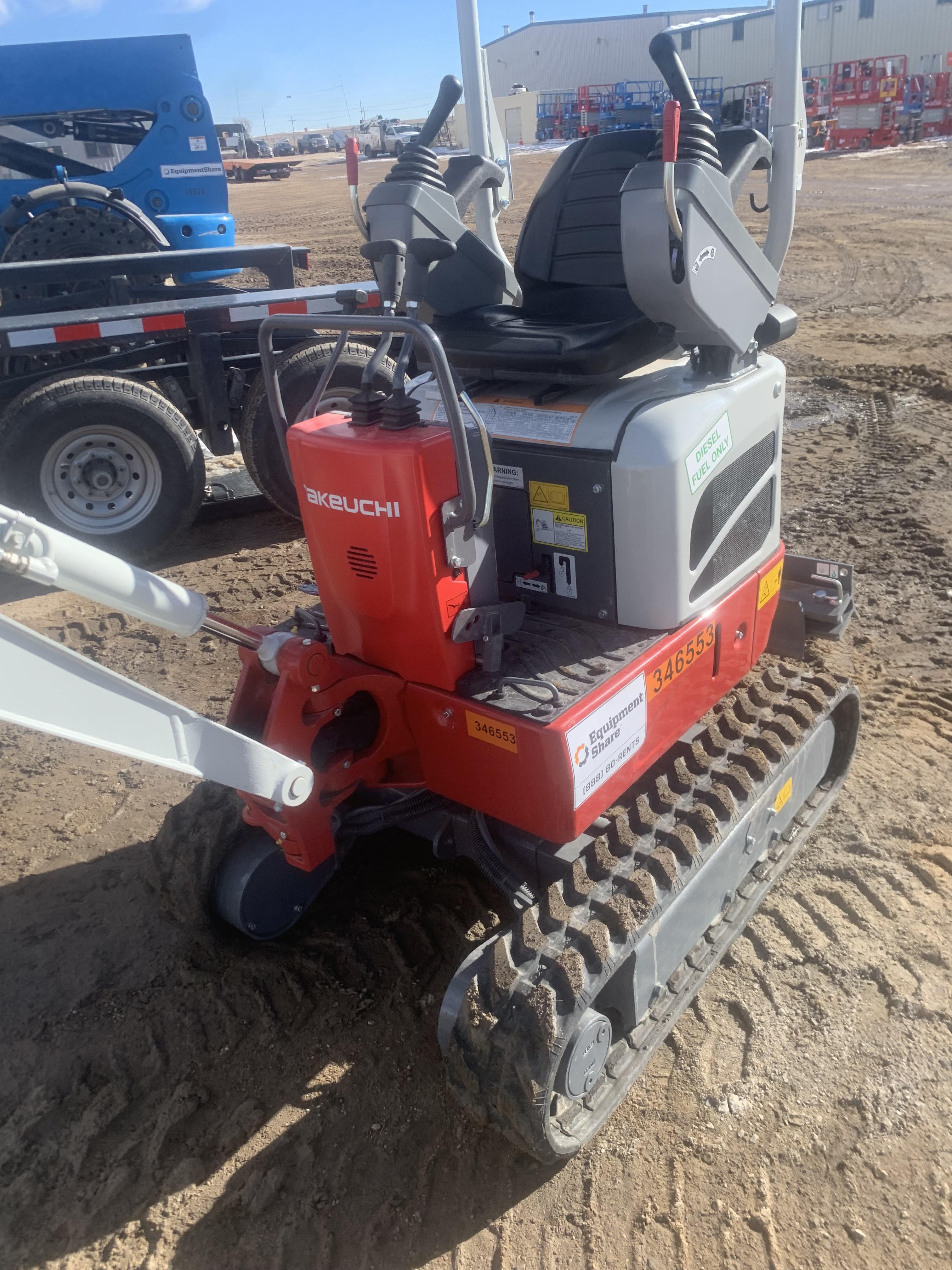 2023 TAKEUCHI TB210R
