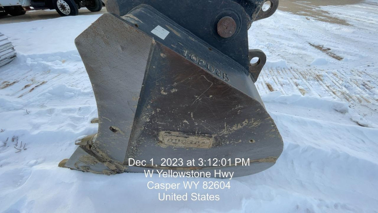 2019 DOOSAN 42" Excavator Bucket