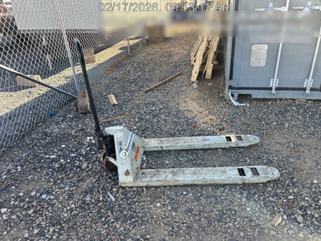 2022 ROUGHNECK 5,500lb Manual Pallet Jack - Roughneck
