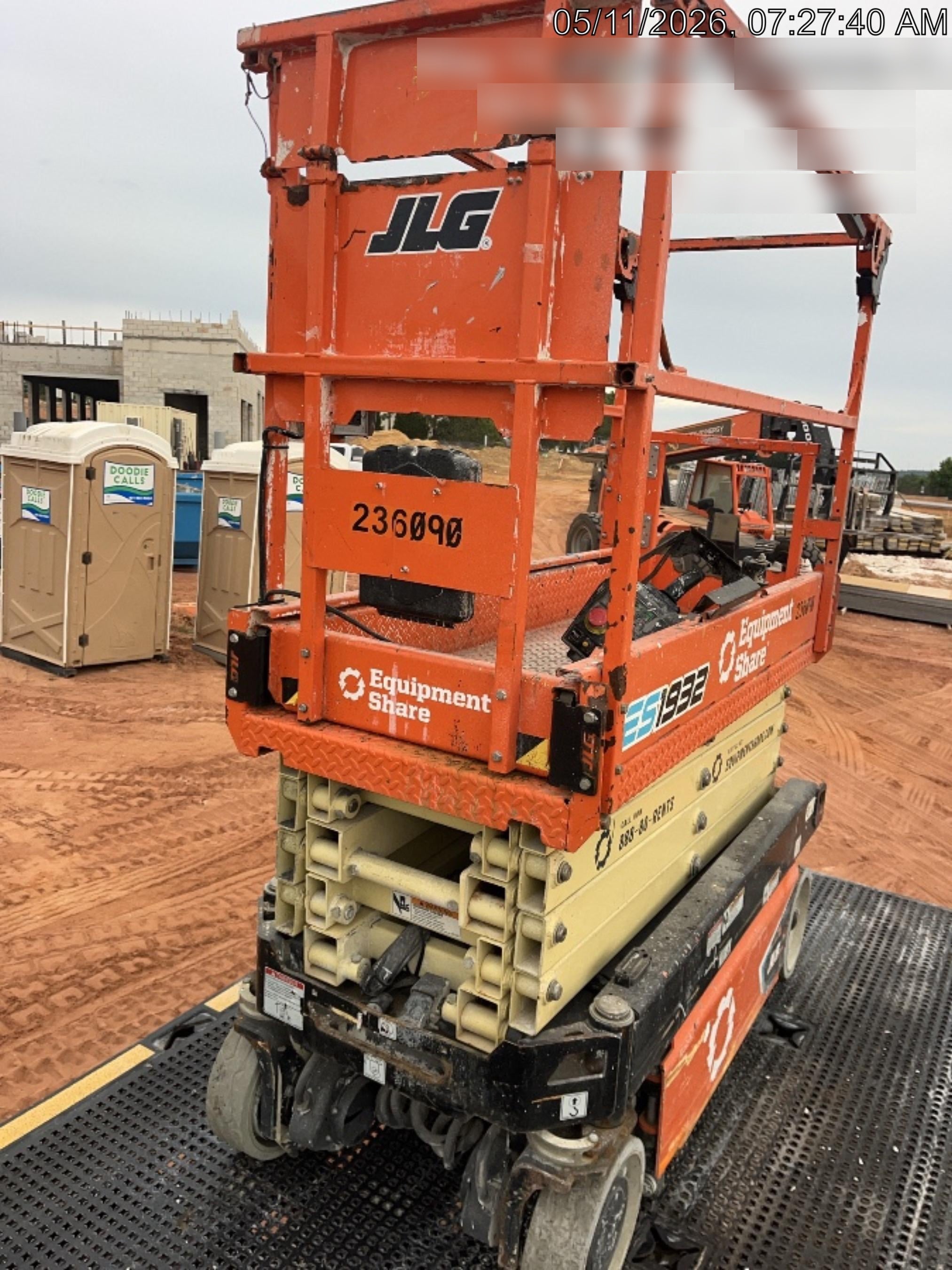 2022 JLG ES1932
