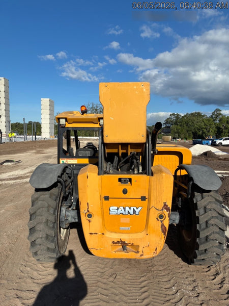 2022 SANY STH1056