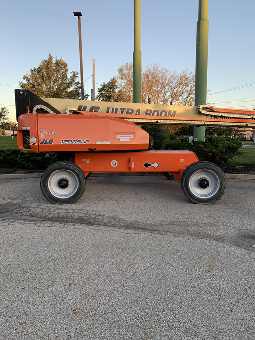 2021 JLG 1200SJP