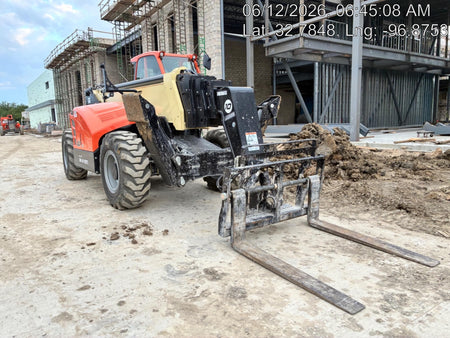 2025 JLG 1075