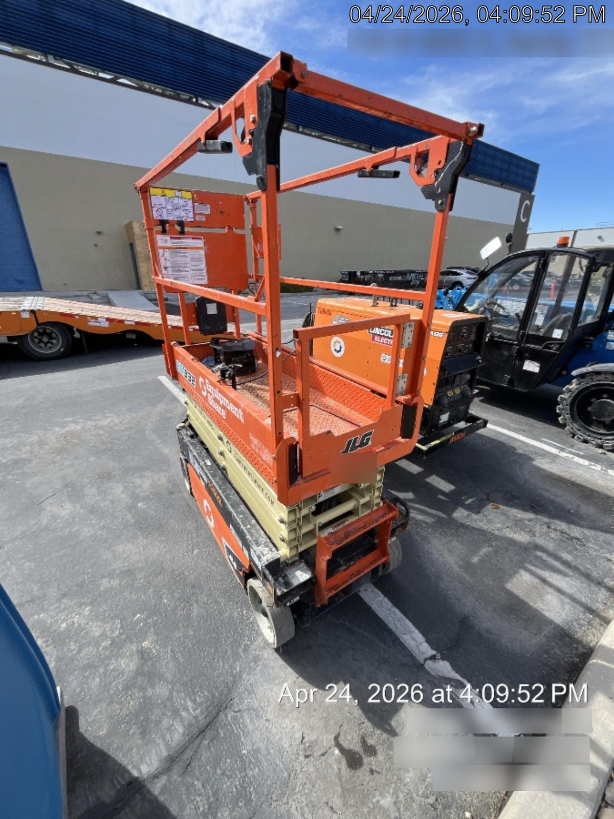 2022 JLG ES1932