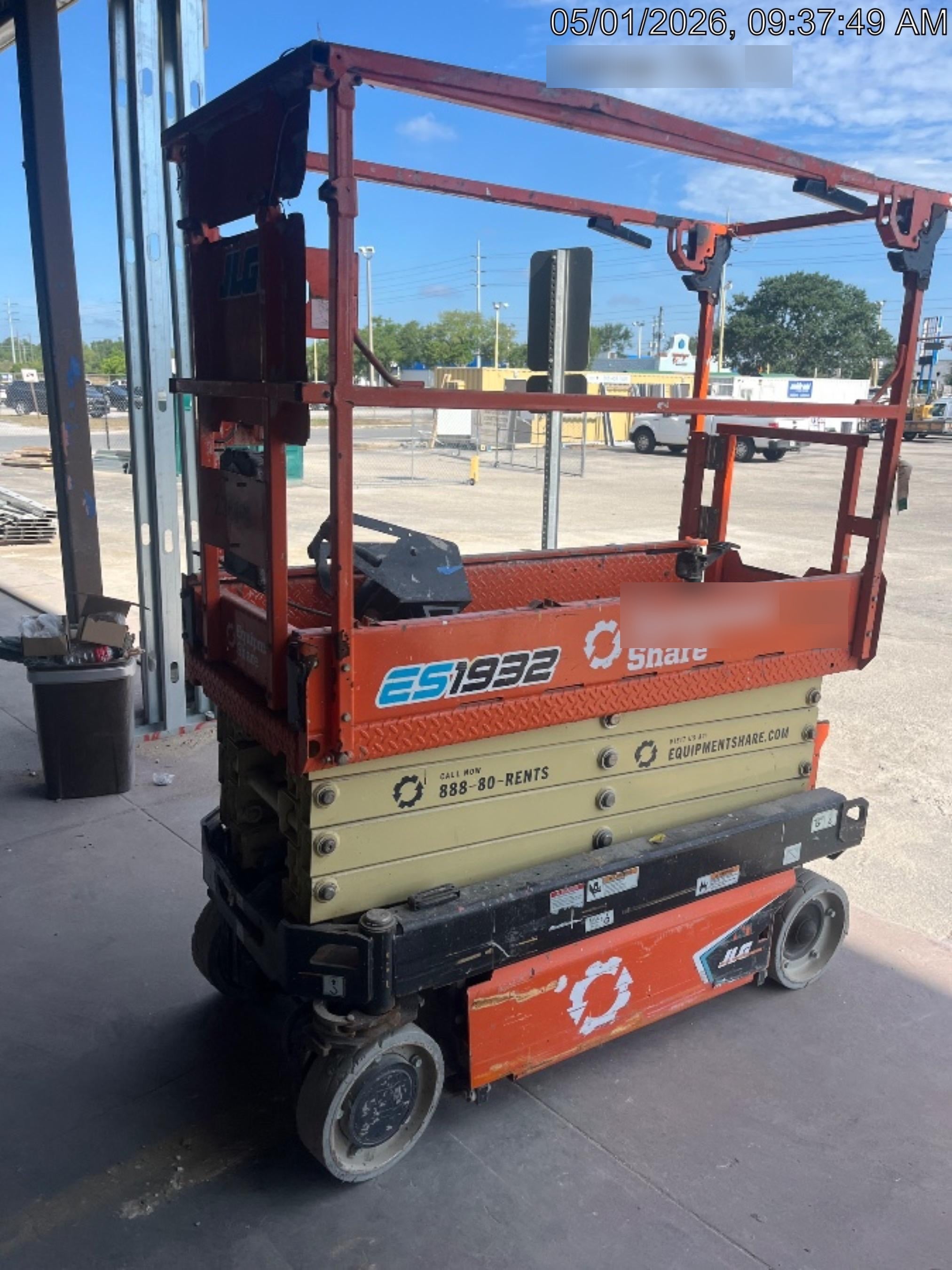 2022 JLG ES1932