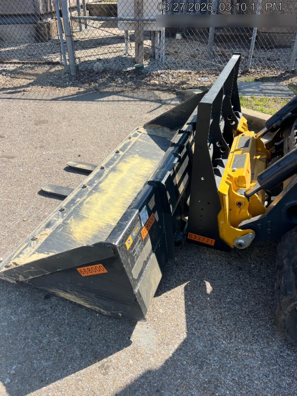 2025 ARROW MATERIAL HANDLING 72" Pallet Forks - Arrow