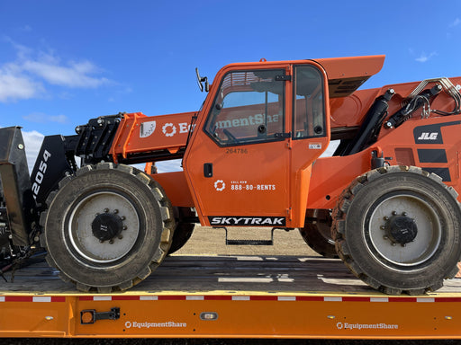 2022 SKYTRAK 12054