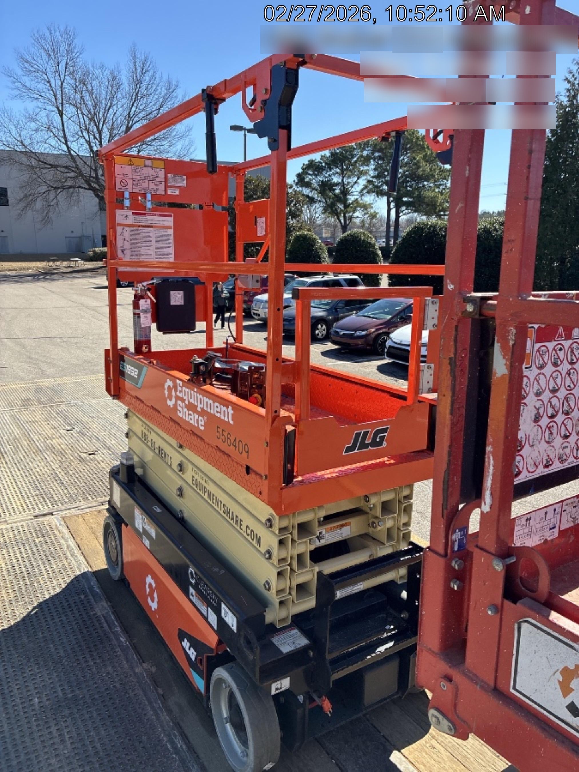 2025 JLG ES1932