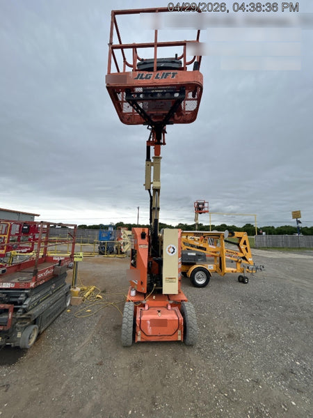 2018 JLG E300AJP