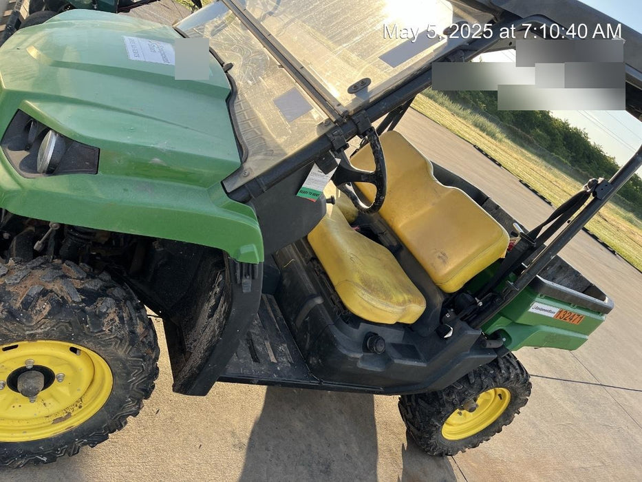 2021 John Deere XUV560E GATOR 4WD Utility Cart - 2-Seat, GAS, Canopy - ROPS, Windshield