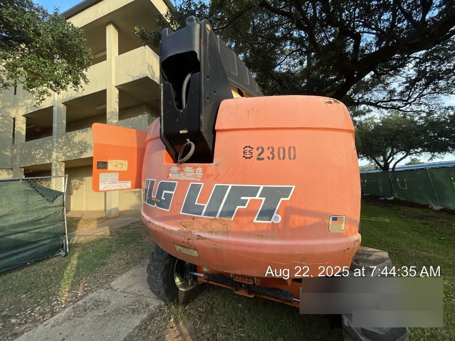 2016 JLG 660SJ