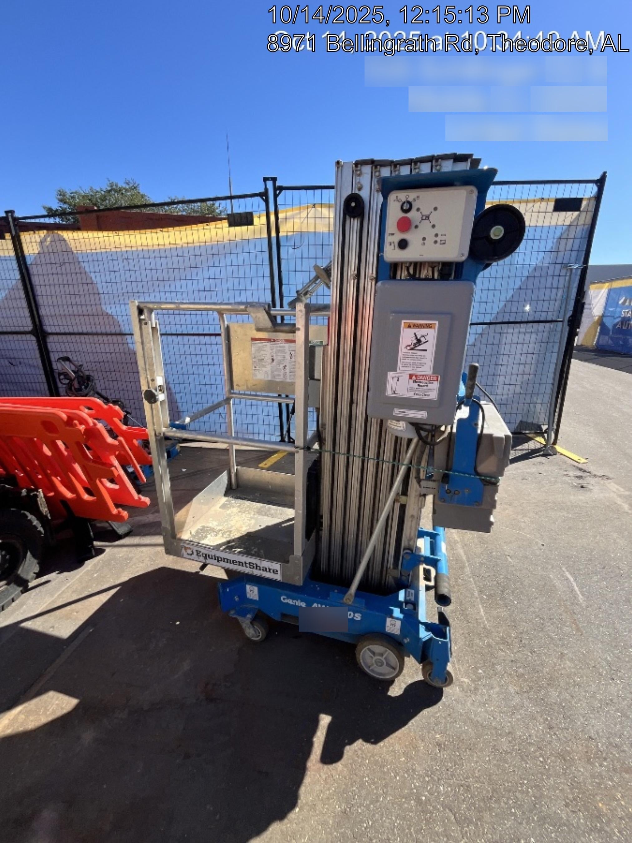 2019 GENIE AWP-30S