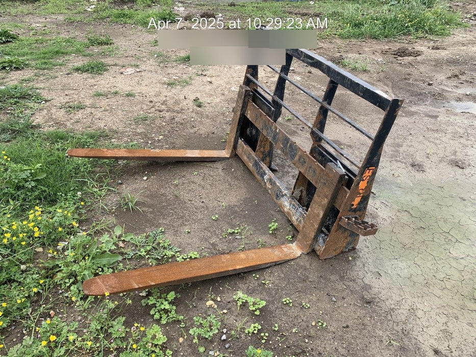 2021 PALADIN 48" Pallet Forks - Paladin