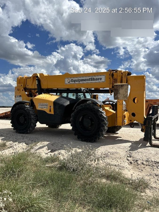 2019 JCB 512-56 109 HP w/CAB/HVAC, Beacon, Aux Hydraulics, Worklights, Solid Tires, 60" Carriage/Forks