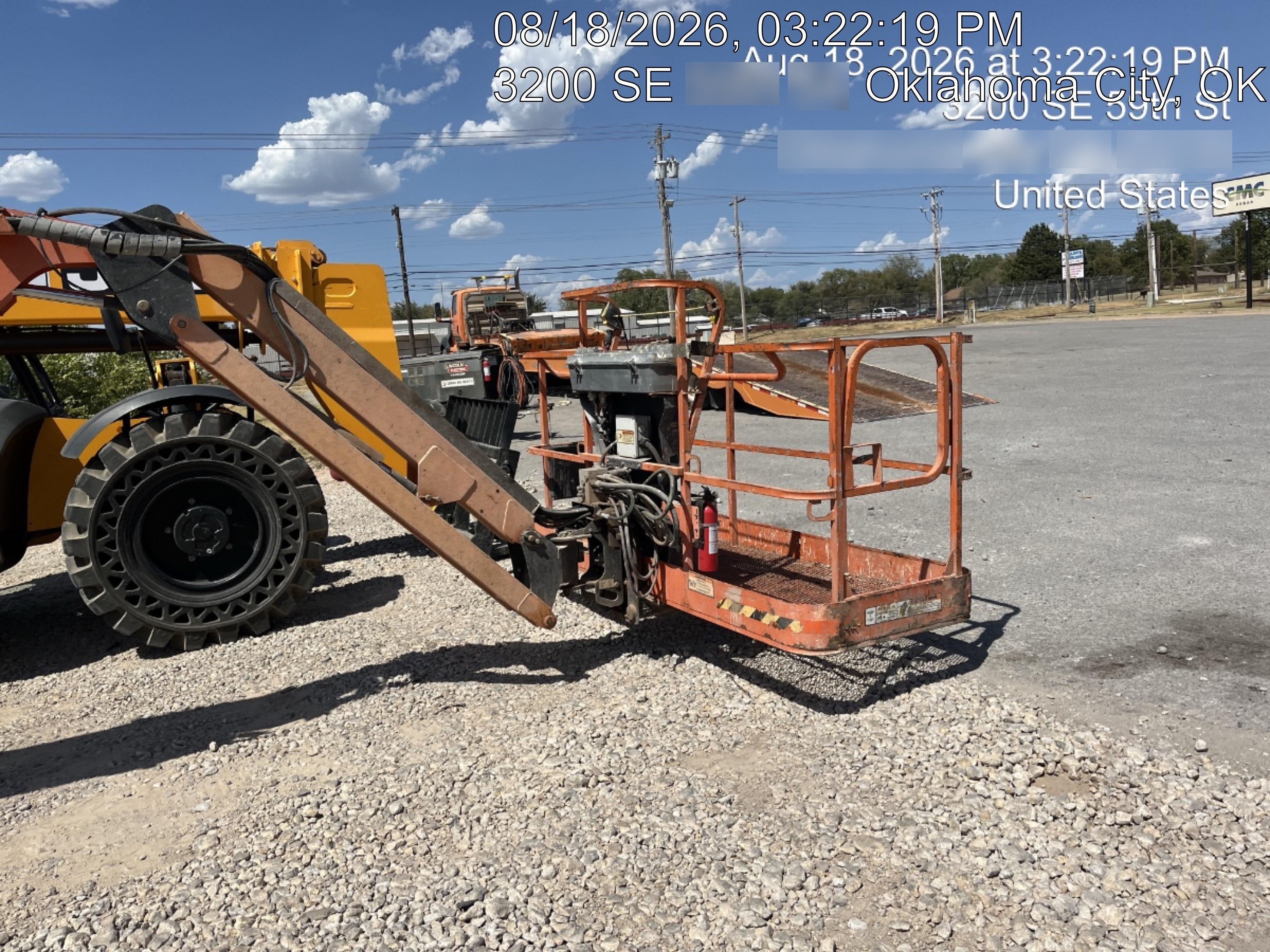 2022 JLG 660SJ
