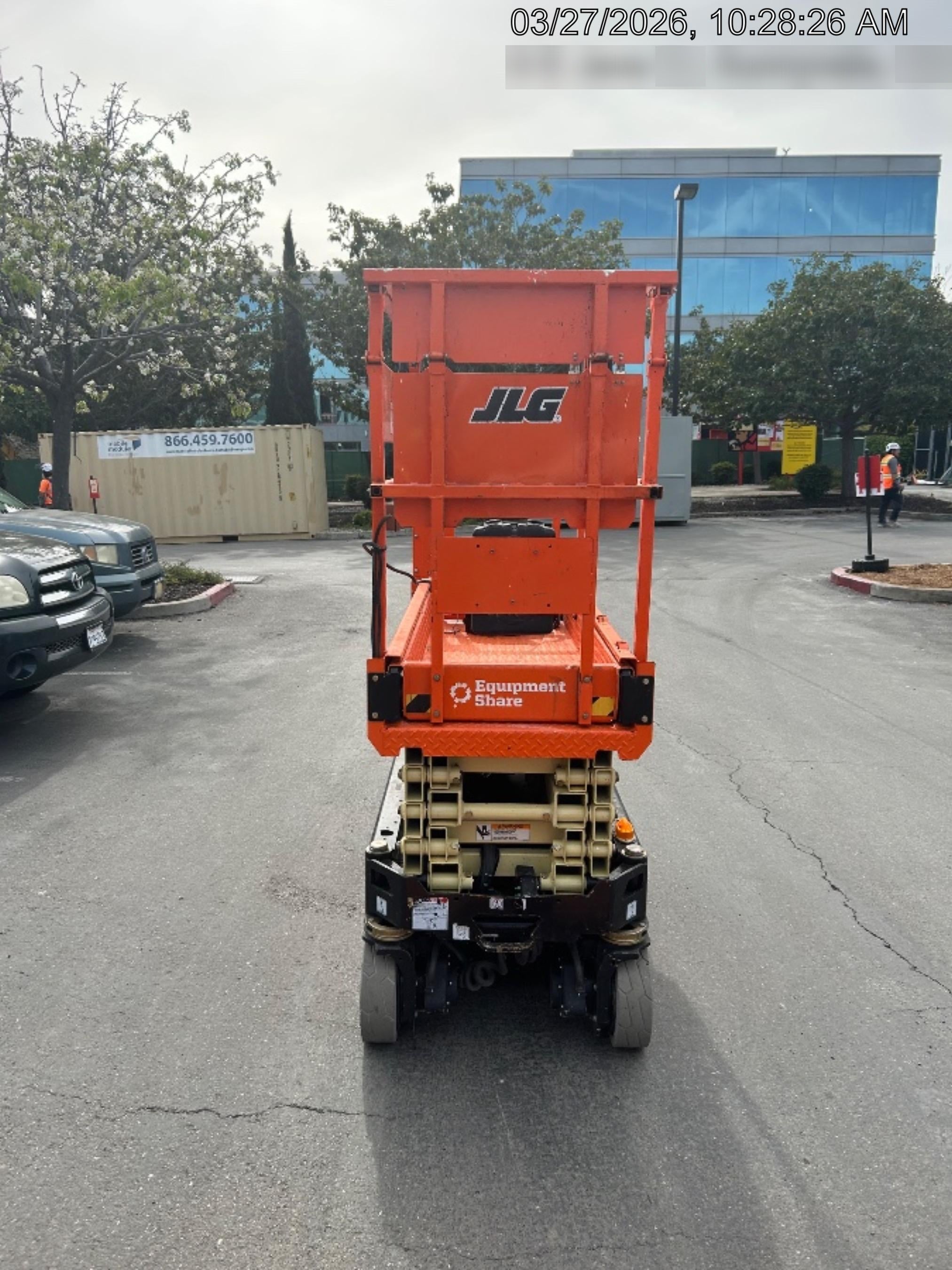 2024 JLG ES1932