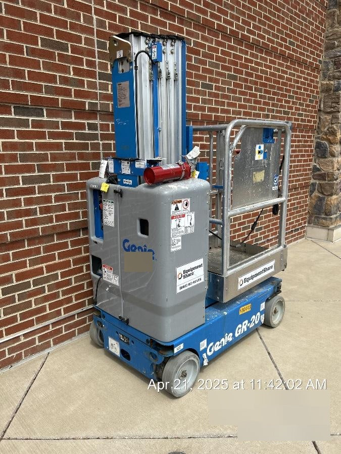 2021 GENIE GR-20