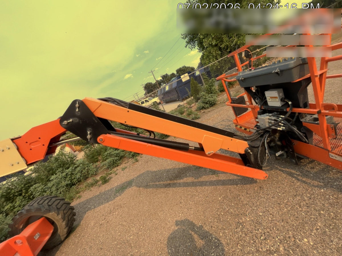 2022 JLG 600AJ