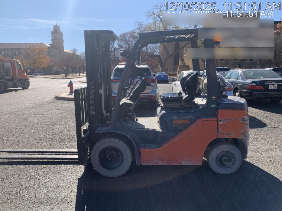 2022 TOYOTA 50-8FGU25