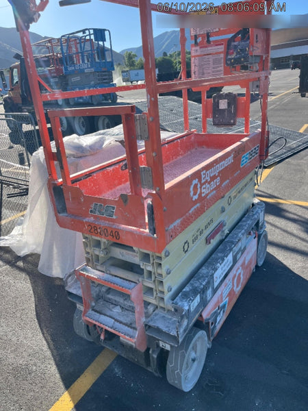 2022 JLG ES1932