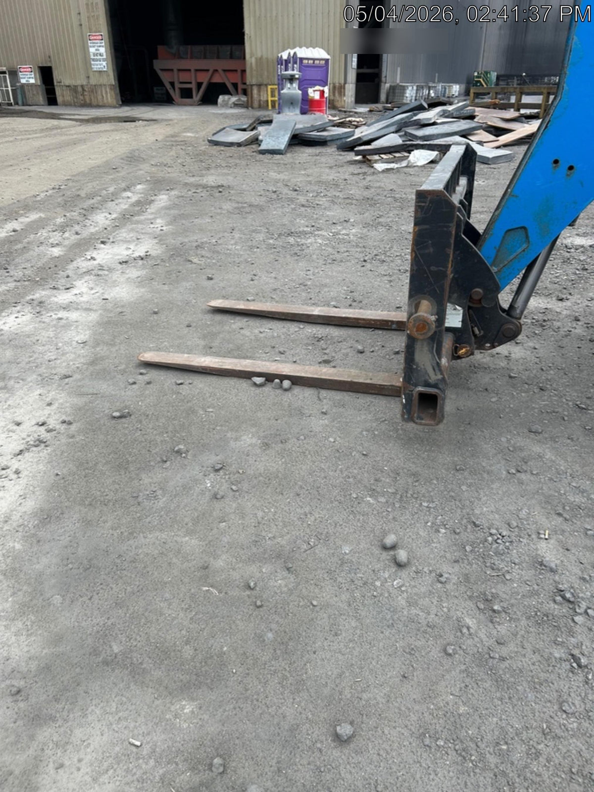 2019 Genie GTH-1056 Cab/Heat/AC, Solid RT Tires, LED Work Lights, Beacon 60" QA Carriage, 60" Forks