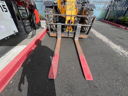 2019 JCB 506-36 Canopy, 74 HP, Foam Filled Tires, STD Worklight, Beacon, Aux Hydraulics, Lifting Eye, Back up Alarm 48" Carriage/48" Forks