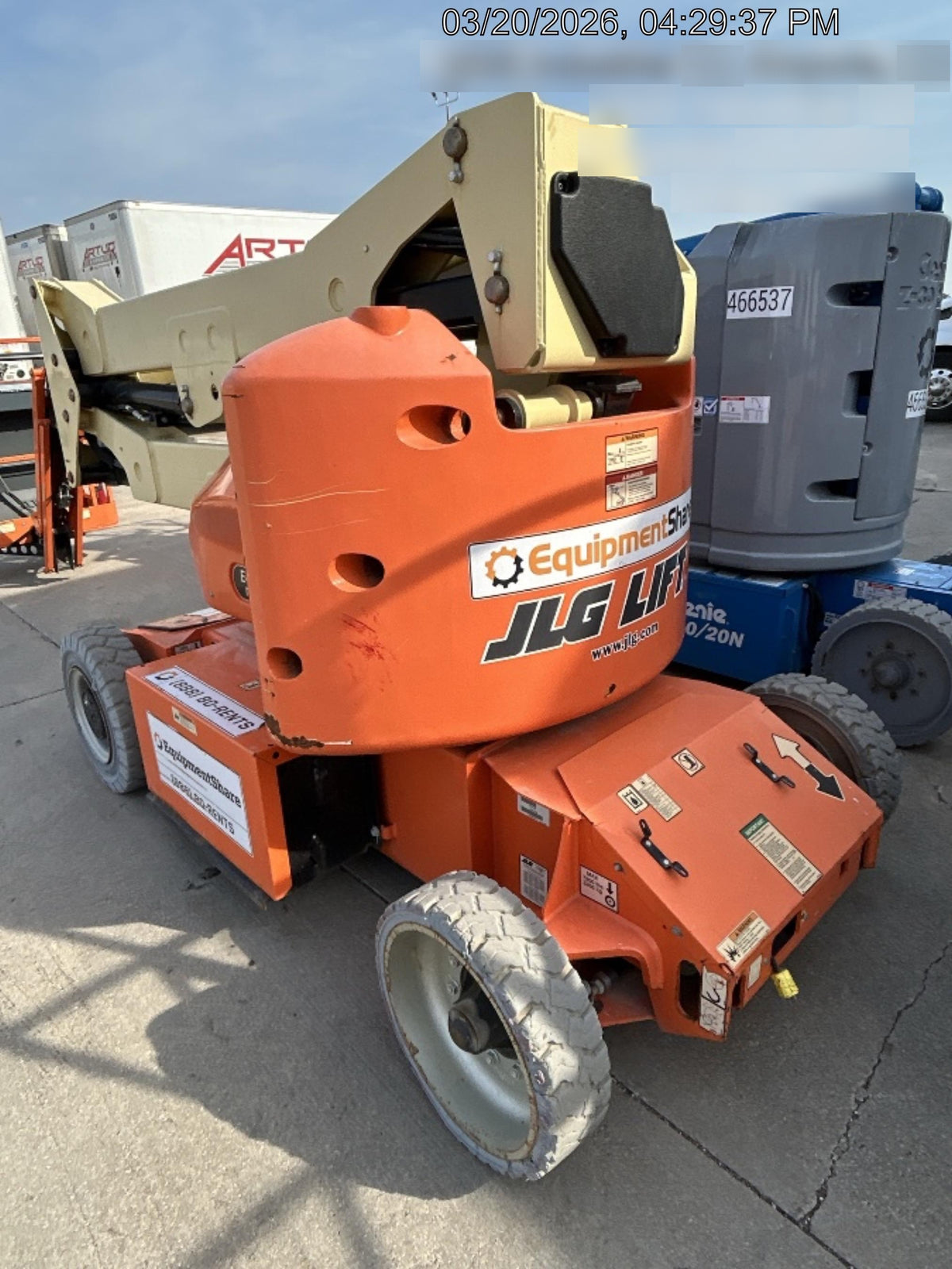 2019 JLG E400AJPN