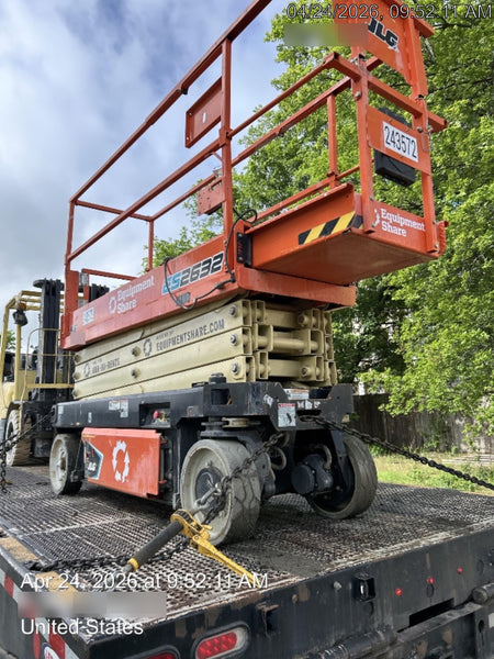 2022 JLG ES2632