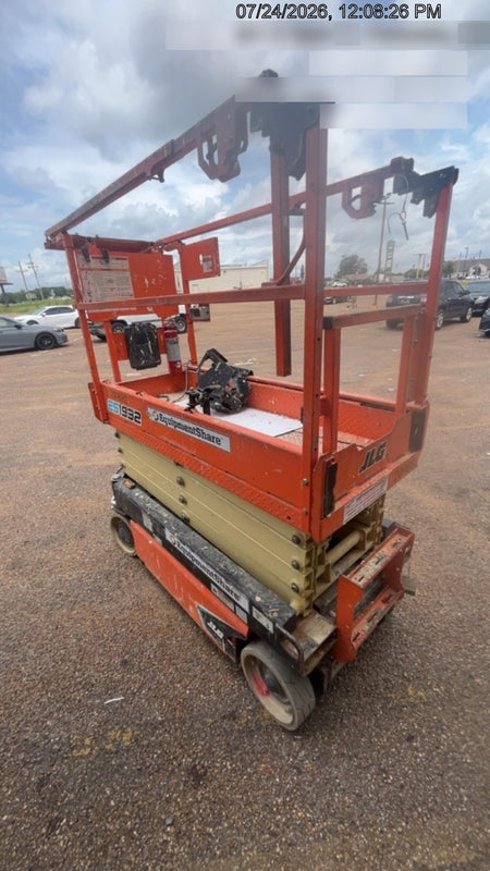 2022 JLG ES1932