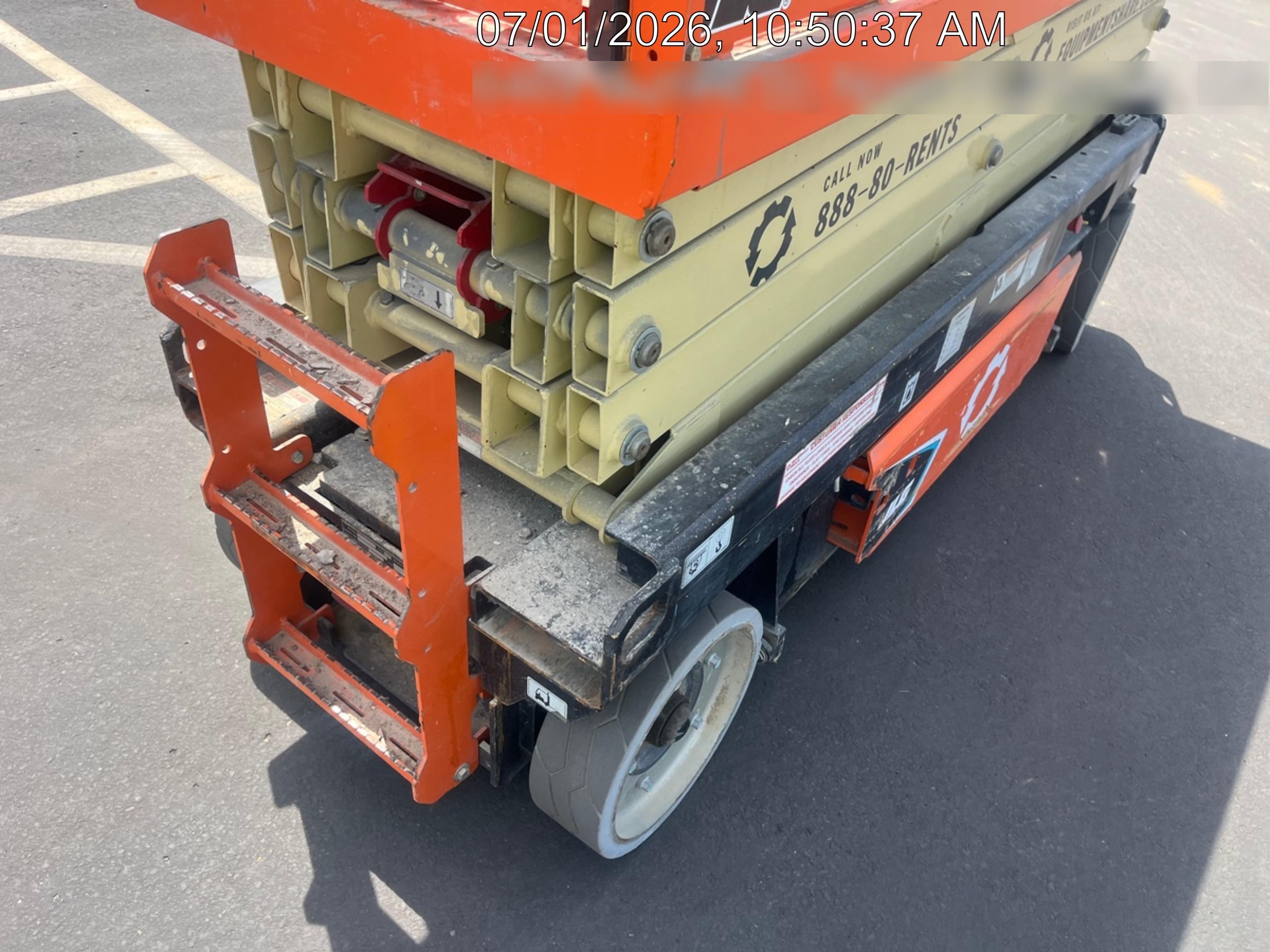 2022 JLG ES2632