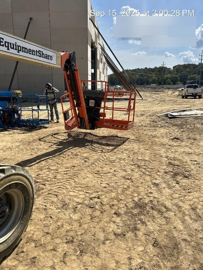 2021 JLG 460SJ