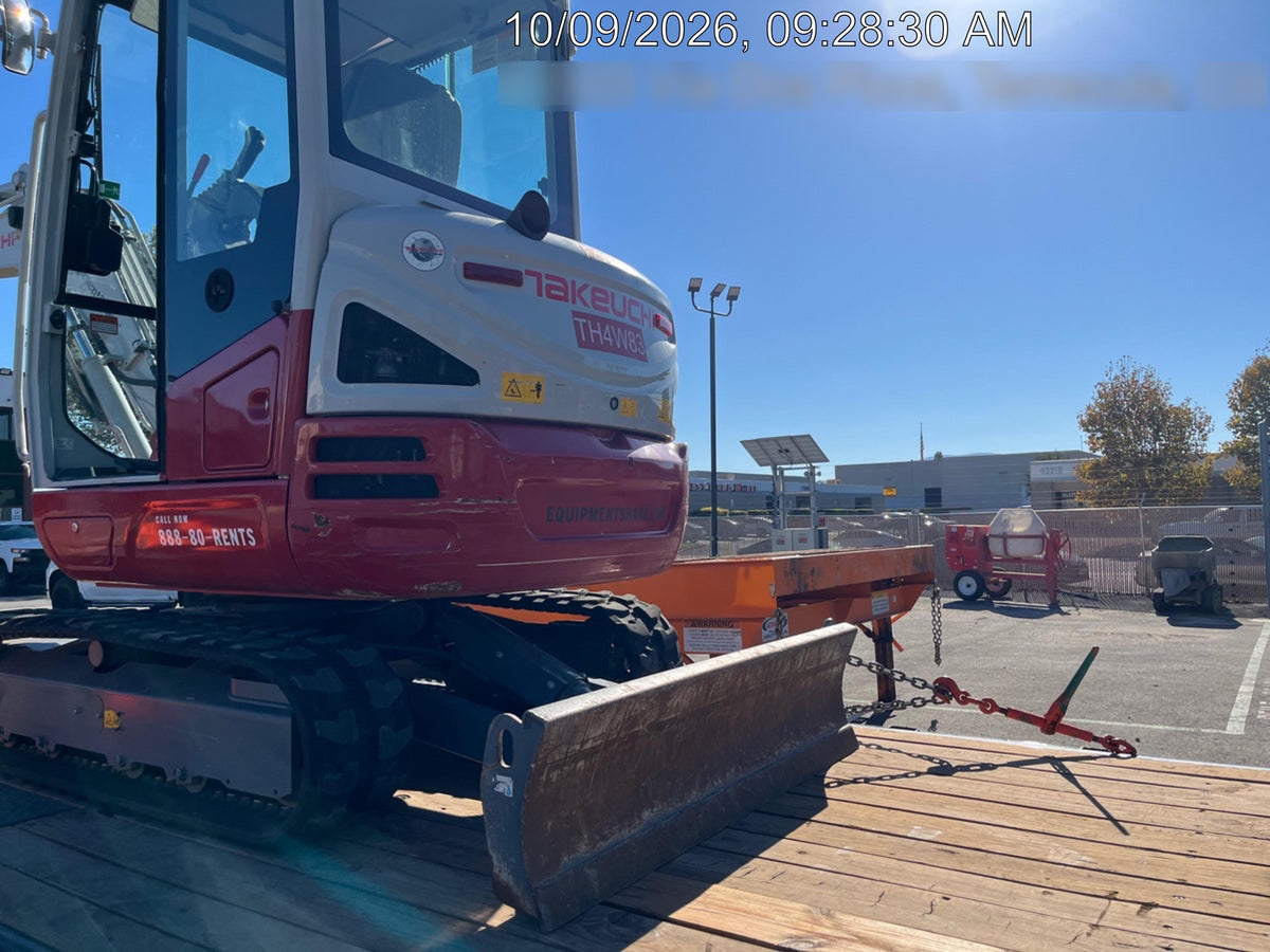 2025 TAKEUCHI TB235-2CR
