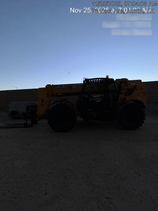 2019 JCB 509-42 74 HP w/Open ROPS, Beacon, Aux Hydraulics, LED Work lights, Solid Tires w/66" Carriage/60" Forks