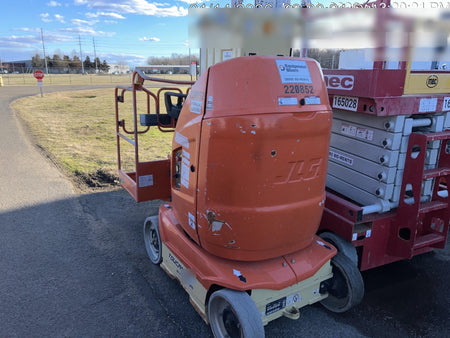 2022 JLG 26E
