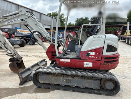 2021 TAKEUCHI TB250-2