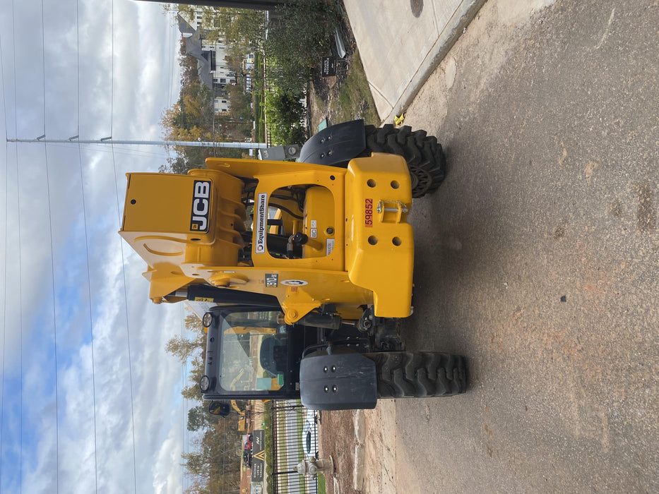 2020 JCB 510-56 Canopy, 74 HP, Solid Tires, STD Worklight, Beacon, Aux Hydraulics, Lifting Eye, Back up Alarm w/66" Carriage/60" Forks