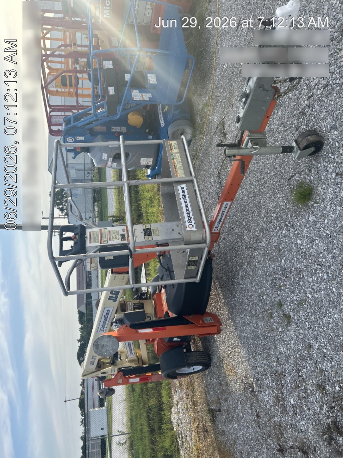 2022 JLG T350