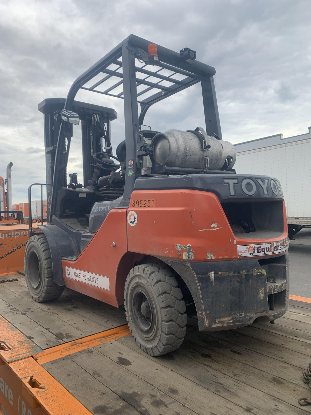 2023 TOYOTA 8FGU30 LP - Quad