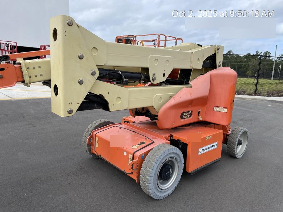 2019 JLG E400AJPN