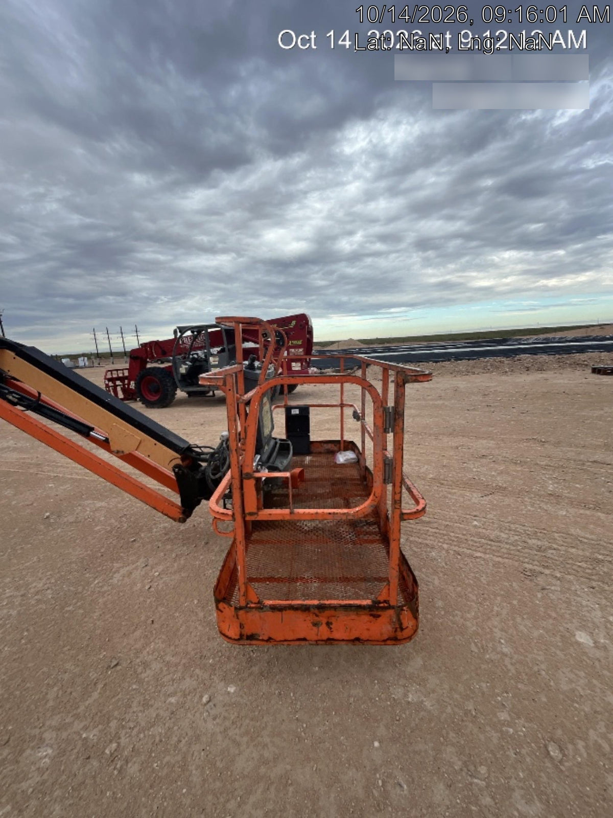 2022 JLG 660SJ