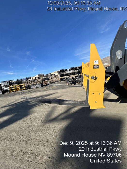 2025 JOHN DEERE 96" Loader Fork Carriage - John Deere