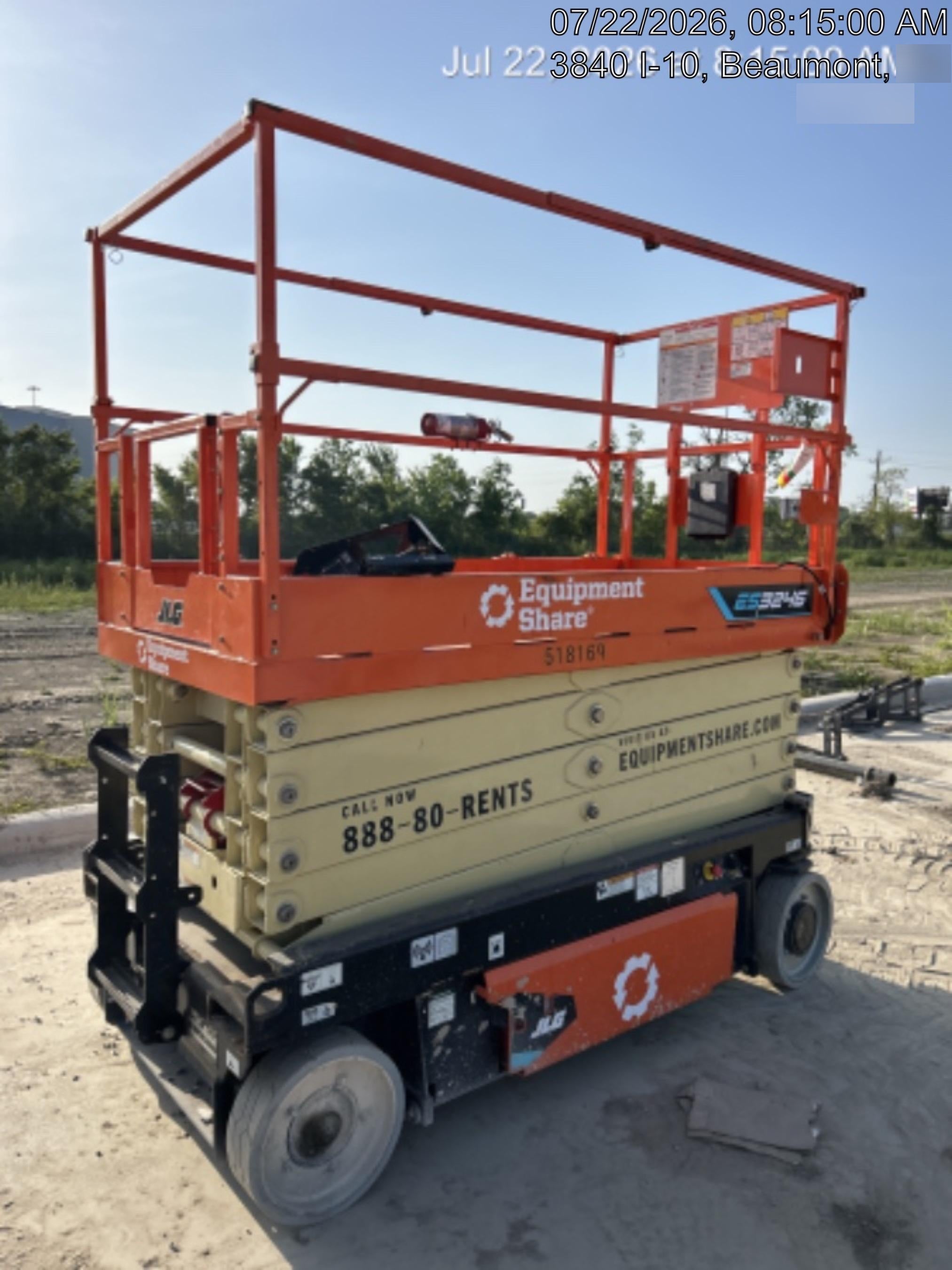 2025 JLG ES3246