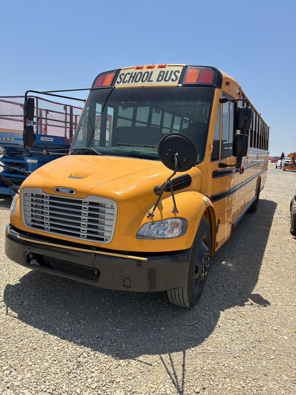 2014 FREIGHTLINER Thomas 72 Passenger Bus