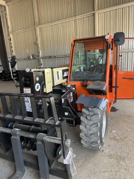 2025 JLG 519