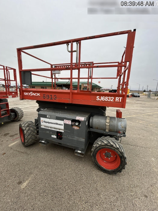 2017 SKYJACK SJ6832 RT