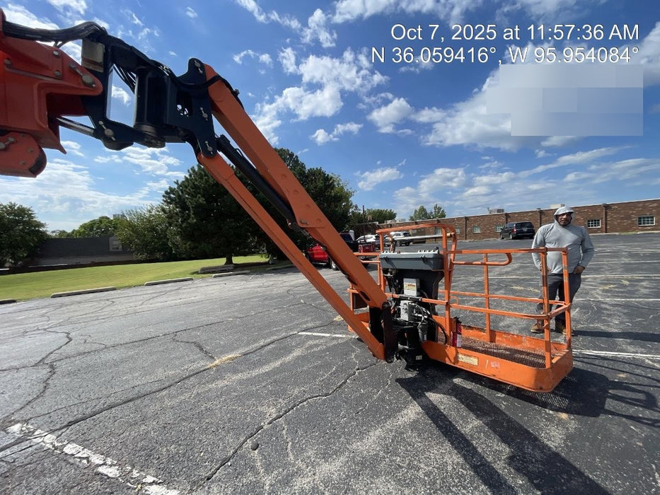 2018 JLG 1200SJP